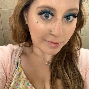 Meet your Posher, Jen